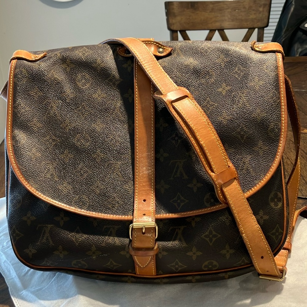 Louis Vuitton Brown Monogram Suamur Bag large